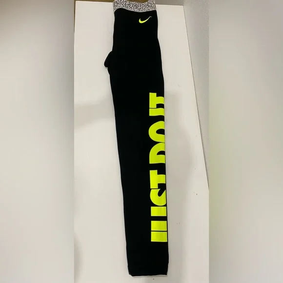 Nike Pro Hyperwarm Tights Mezzo Waistband Compression Black/Volt Women |Size S - Picture 10 of 10